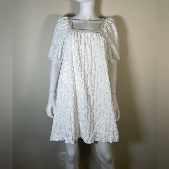 Anthropologie Maeve Eyelet Mini Dress Sz XS White Puff Short Sleeve Flowy Boho - Picture 4 of 15